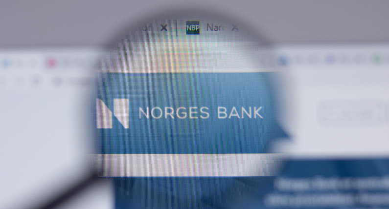 Norges Bank nie obniżył stóp procentowych. Boi się o kurs wymiany korony norweskiej