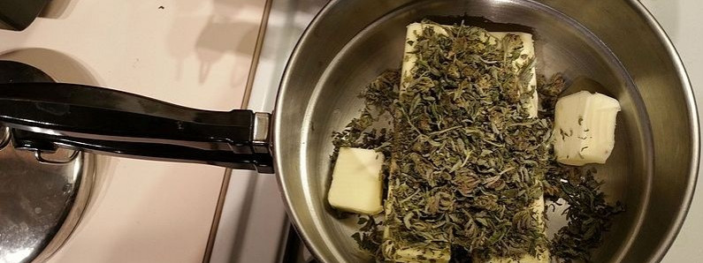 Uczniowie poczęstowali nauczycieli ciastem z haszyszem