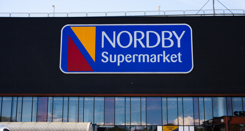 Mocna korona szwedzka nie zniechęca Norwegów. Masowo ruszyli na wielkanocne zakupy przy granicy