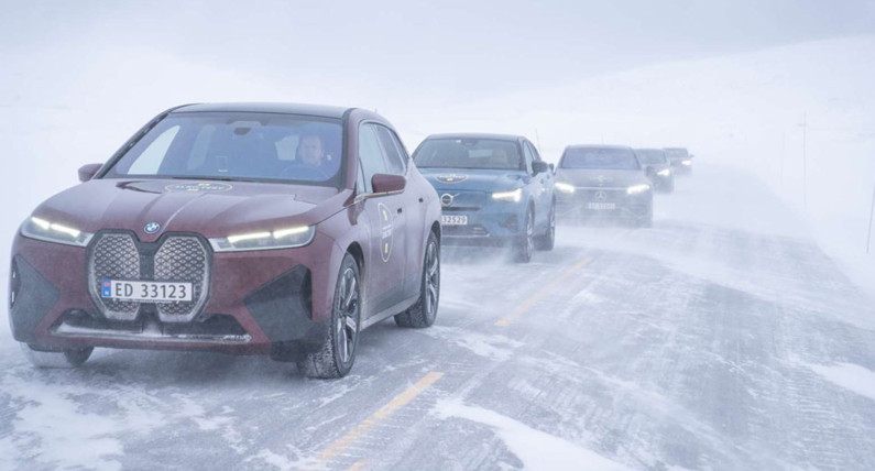 Największy problem elektryków. Kierowcy nie radzą sobie z akumulatorem