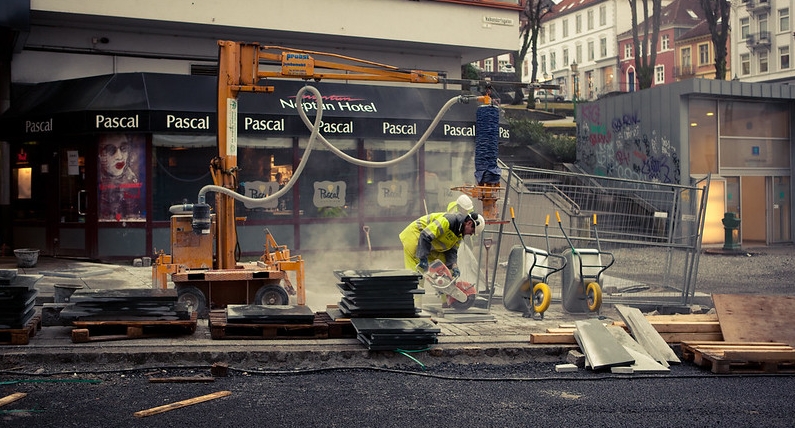 Wsparcie dla bezrobotnych przedłużone. Resort pracy reaguje na postępującą pandemię
