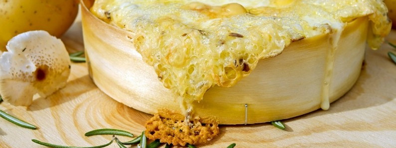 Tarta z serem Jarlsberg