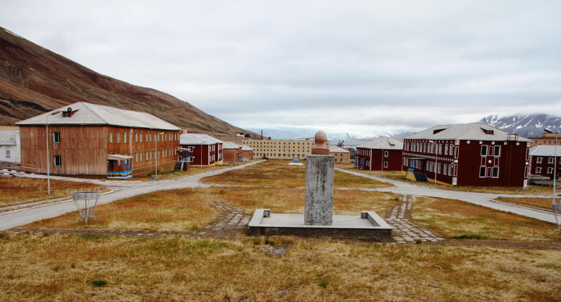 Wielki krzyż i nowe centrum badawcze. Rosjanie chcą „rządzić” na Svalbardzie