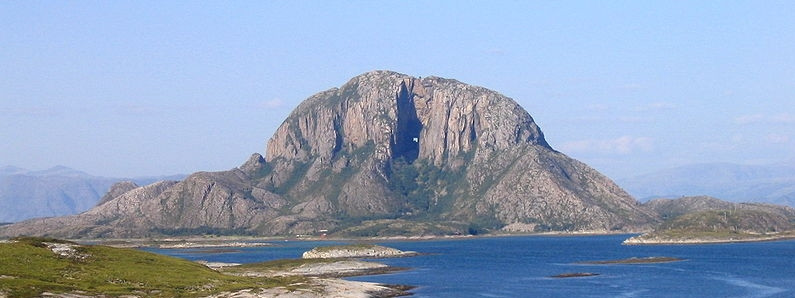 Torghatten – przestrzelona góra
