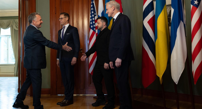 Zełenski i ludzie Trumpa przy jednym stole. W Oslo trwają kluczowe rozmowy
