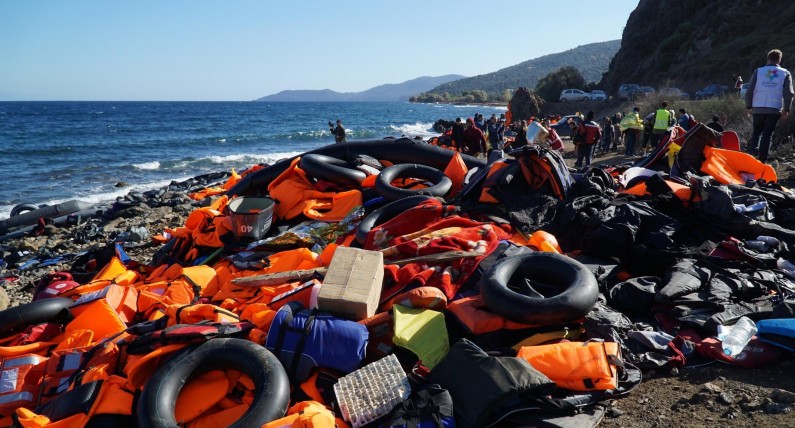 Norweski statek uratował blisko 2,5 tysiąca imigrantów. „To był kompletny chaos"