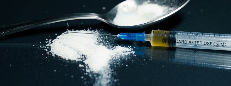 Cięcia w pomocy dla uzależnionych