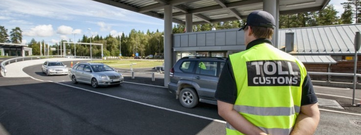 Wszystkie samochody służb celnych będą miały niebieski sygnał świetlny
