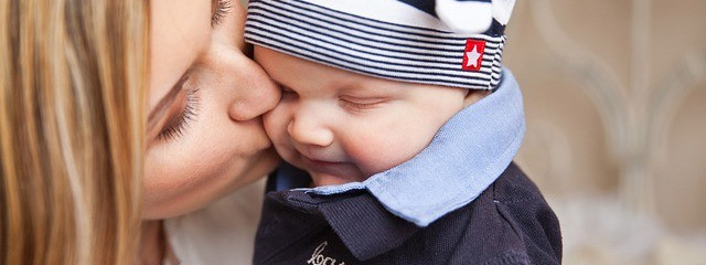 Coraz więcej polskich dzieci rodzi się za granicą