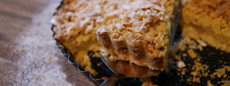 Kruchy jabłecznik na majowe podwieczorki