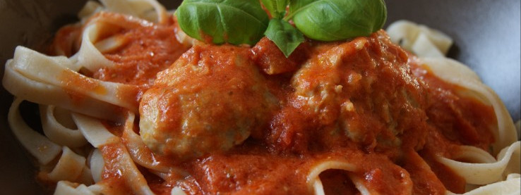 Pulpeciki w sosie pomidorowym