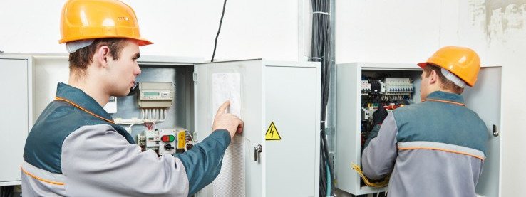 W końcu ustalono stawki minimalne dla elektryków