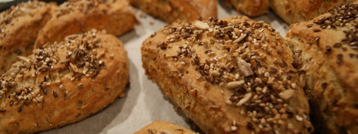 Bułki z ziarnami