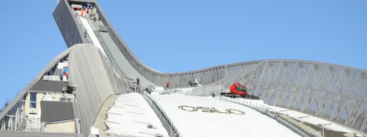 Holmenkollen - skok w morze polskich flag