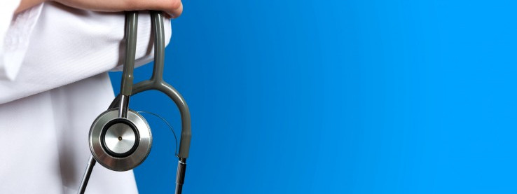 Wyjeżdżasz na wakacje za granicę? Nie zapomnij o ubezpieczeniu zdrowotnym.