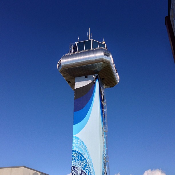 Mural Polaka na lotnisku w Stavanger