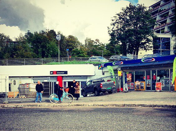 stovner_stasjonmano1982.jpg