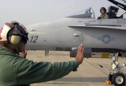 Świat interweniuje w Libii - Zdecydowała międzynarodowa społeczność 