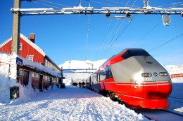 Przedświąteczne pociągi w Norwegii już prawie pełne