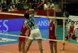 Polscy siatkarze wygrali z Argentyną po dramatycznym spotkaniu. Tym razem 3:2