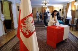 Prezydentura stoi między dwoma kandydatami 