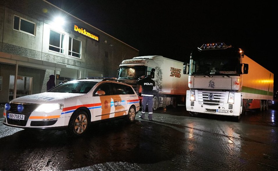 Polacy na letnich oponach zyskali policyjną eskortę 