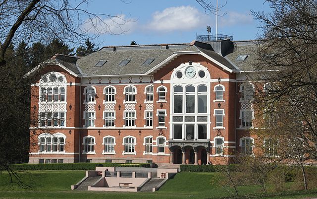 universitetet_i_aas.jpg