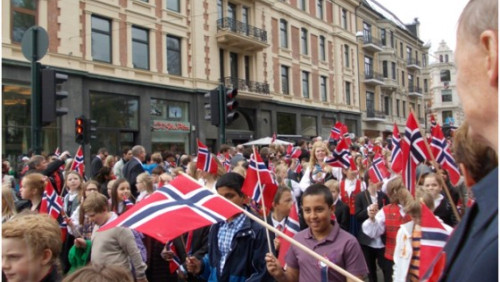 17 mai er jeg så glad i... !