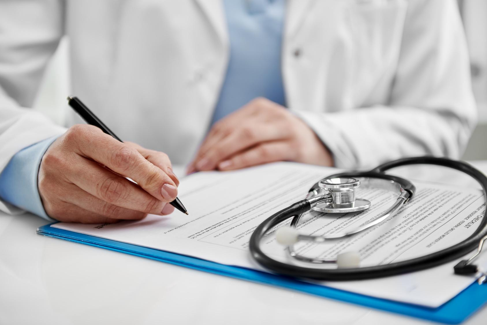 Poles – who do not have a permanent personal number – must remember to bring an ID and a valid EHIC card when going to a doctor or pharmacy.