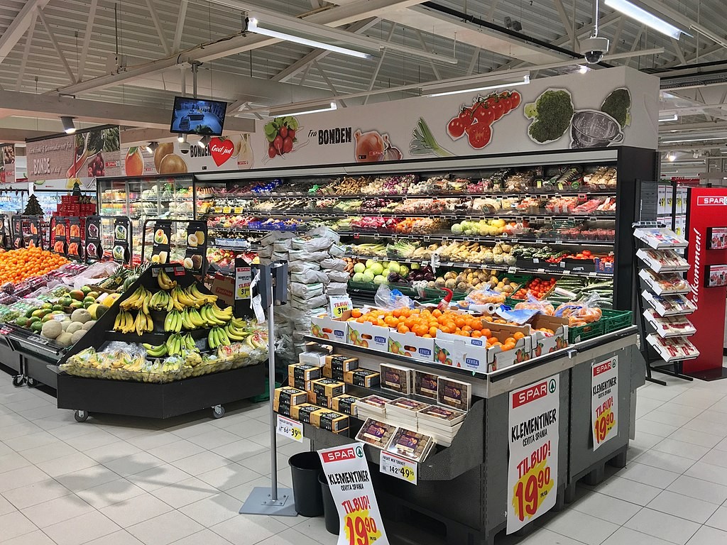 Zmiany podatkowe wprowadzono już 1 stycznia 2021 roku: podatki od piwa i wina obniżono o 10 proc., ulgi podatkowe na napoje bezalkoholowe to aż o 50 proc., podatek od snusu został obniżony o 25 proc., ponadto zniknął podatek od czekolady i słodyczy.