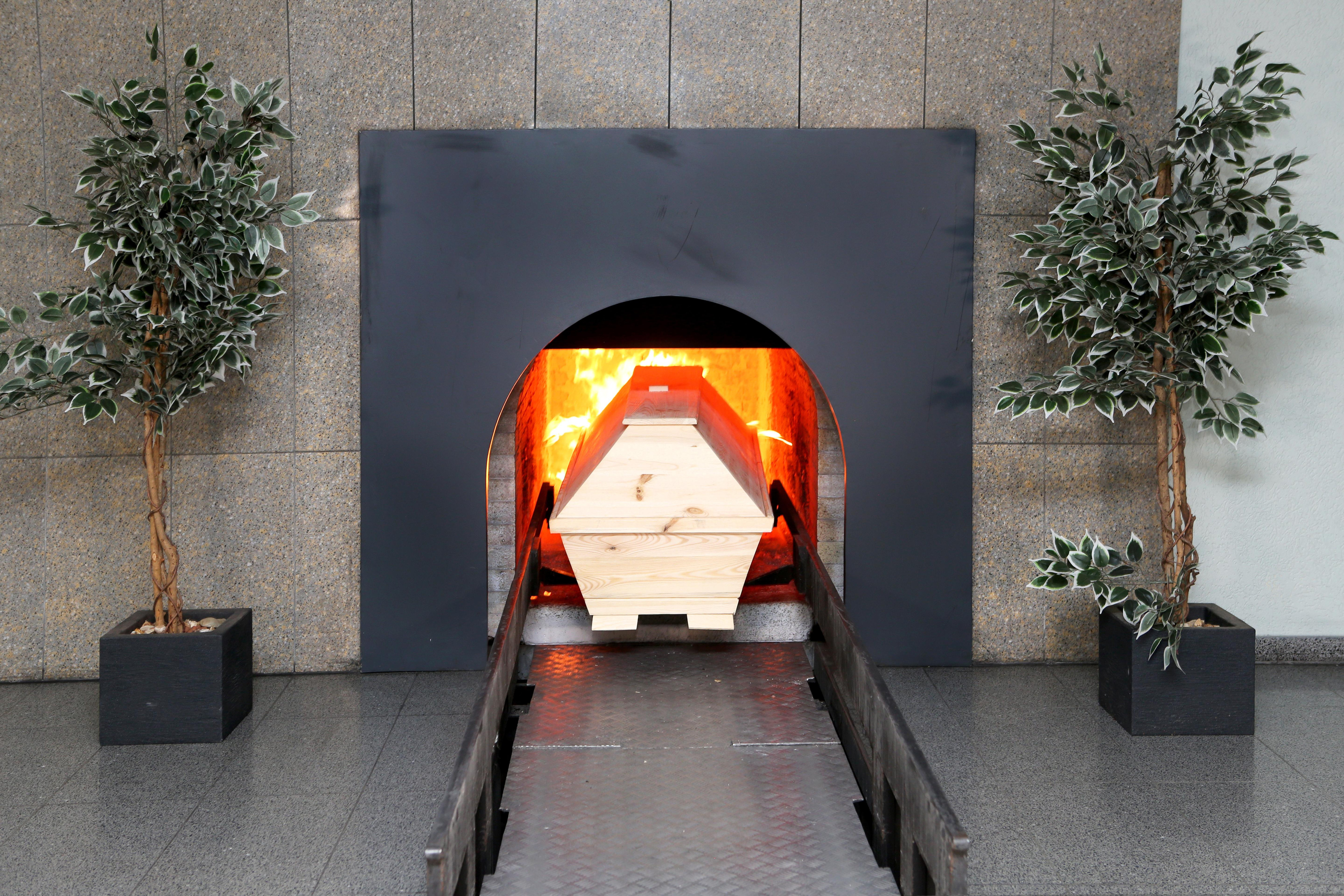 Krematorium zwiększyło dni pracy z dwóch do czterech tygodniowo.