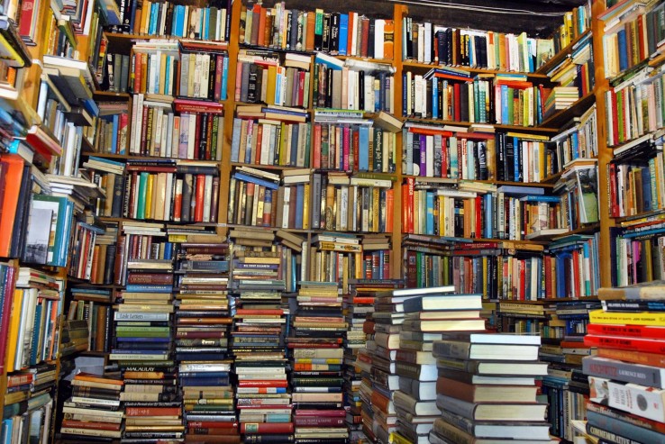 zbiory biblioteki w Vestre Toten cały czas się powiększają. zbiory biblioteki w Vestre Toten cały czas się powiększają.