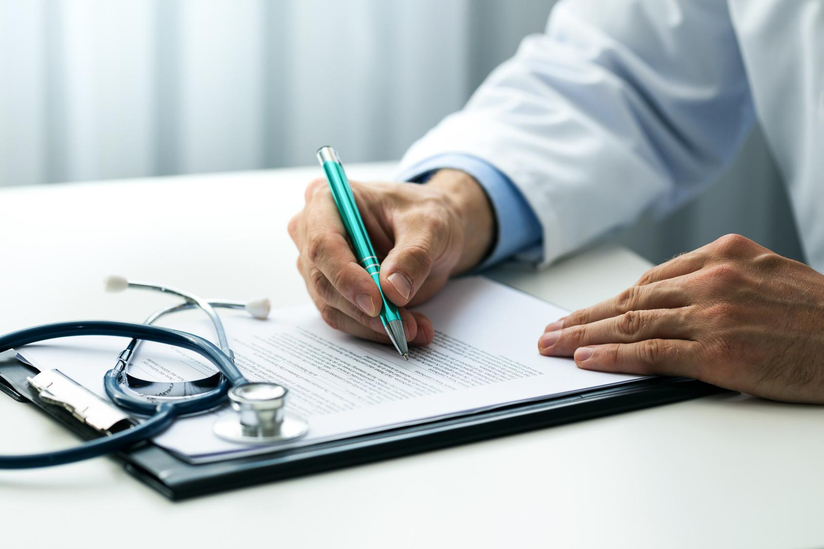 Leczenie jest bezpłatne tylko wtedy, jeśli wybrany przez pacjenta szpital ma podpisaną umowę z Narodowym Biurem Ubezpieczeniowym (Rikstrygdeverket).