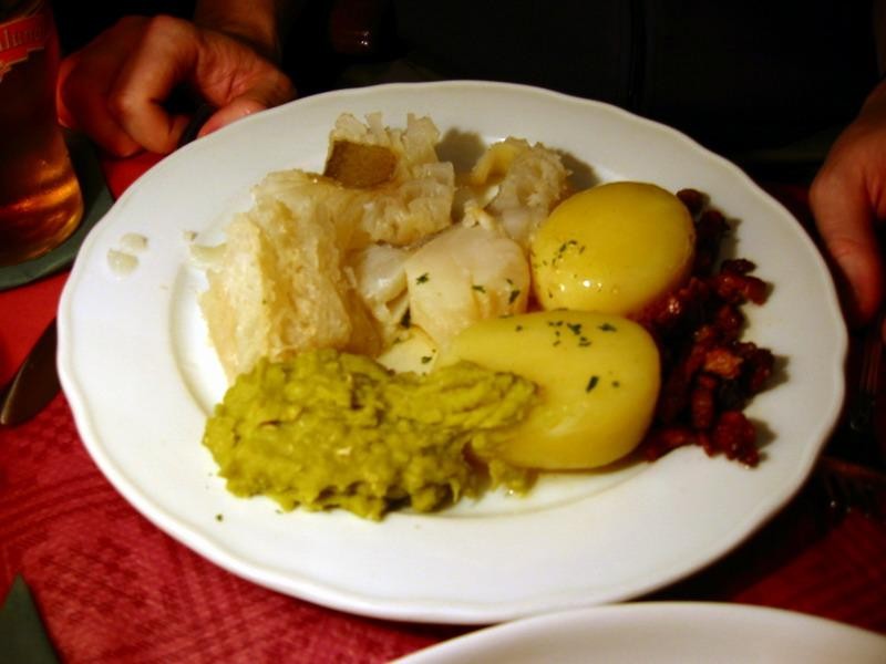 Lutefisk z doatkami.