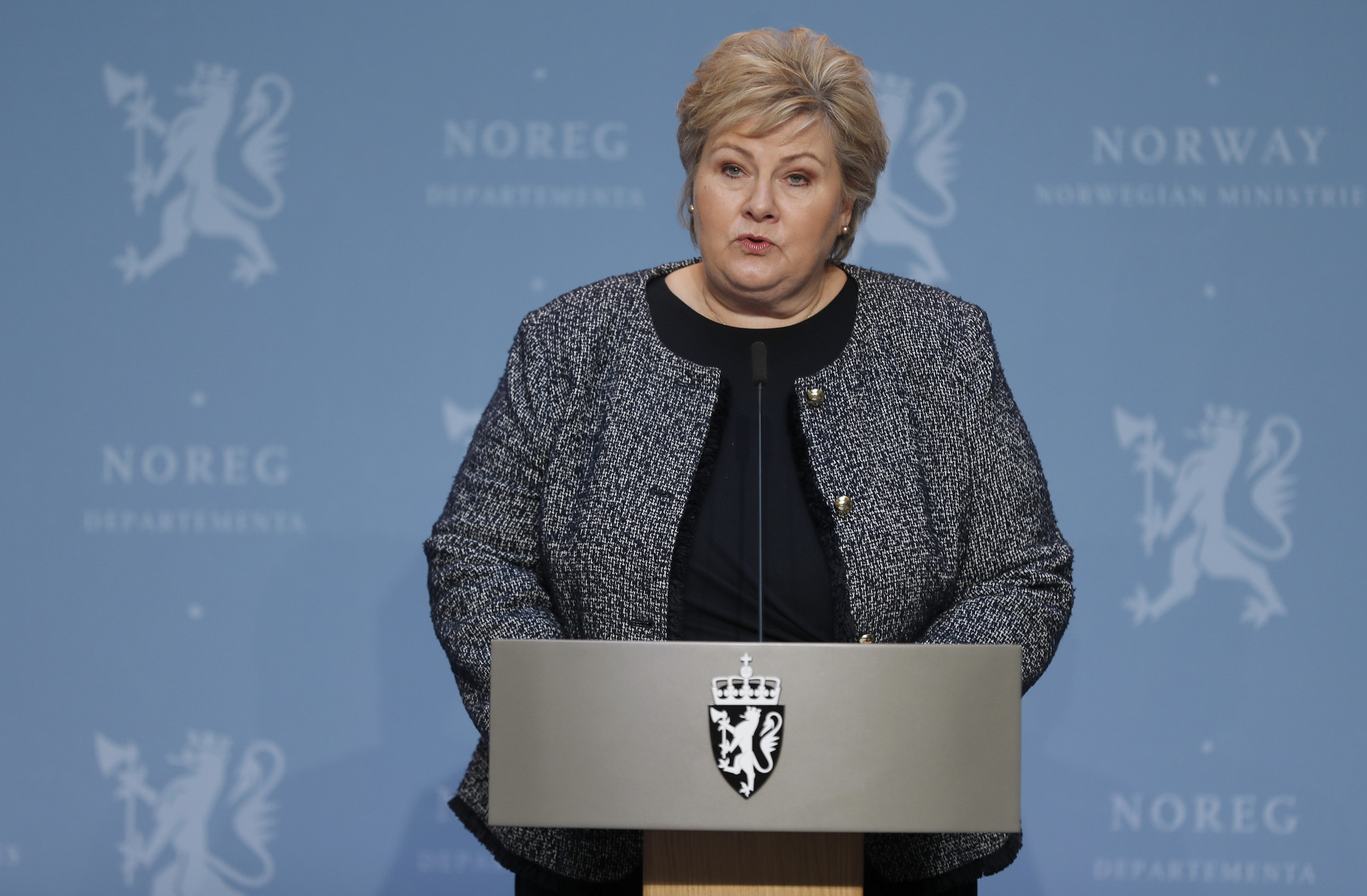 Erna Solberg (Høyre) liczy na trzecią kadencję w roli premier. Na czele Rady Ministrów stała w latach 2013-2021.