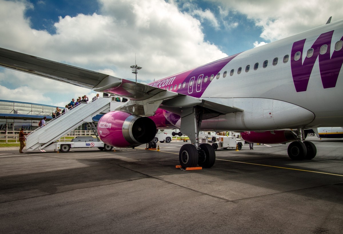 Najszerszą ofertę tanich lotów oferują niezmiennie Ryanair oraz Wizzair.
