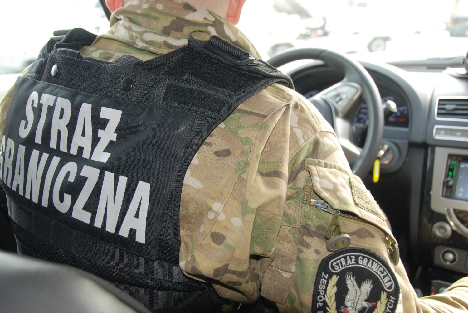 Mężczyzna używał wulgaryzmów i zakłócał porządek podczas lotu.