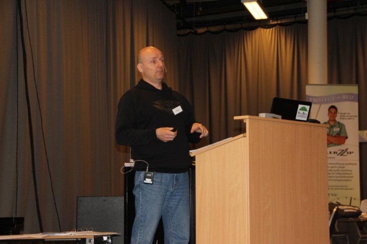 Arnulf Soleng występujący na konferencji Arnulf Soleng występujący na konferencji