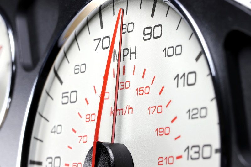 Drogówce zdarza się łapaćkierowców, którzy w strefie 80 jadą ponad 130 km/h.
