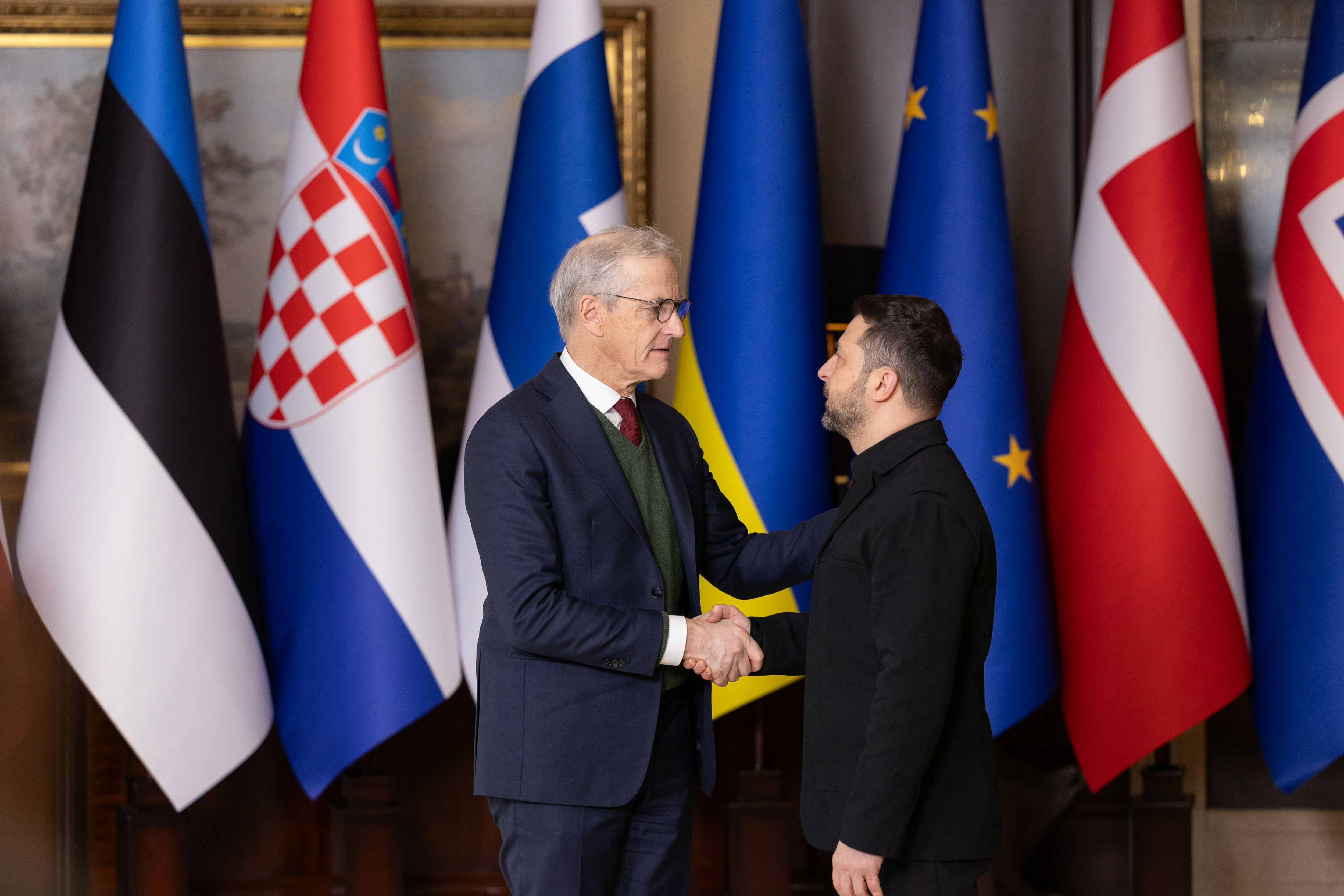 Na zdjęciu: Jonas Gahr Støre i Wołodymyr Zełeński w Kijowie (24.02.2026).