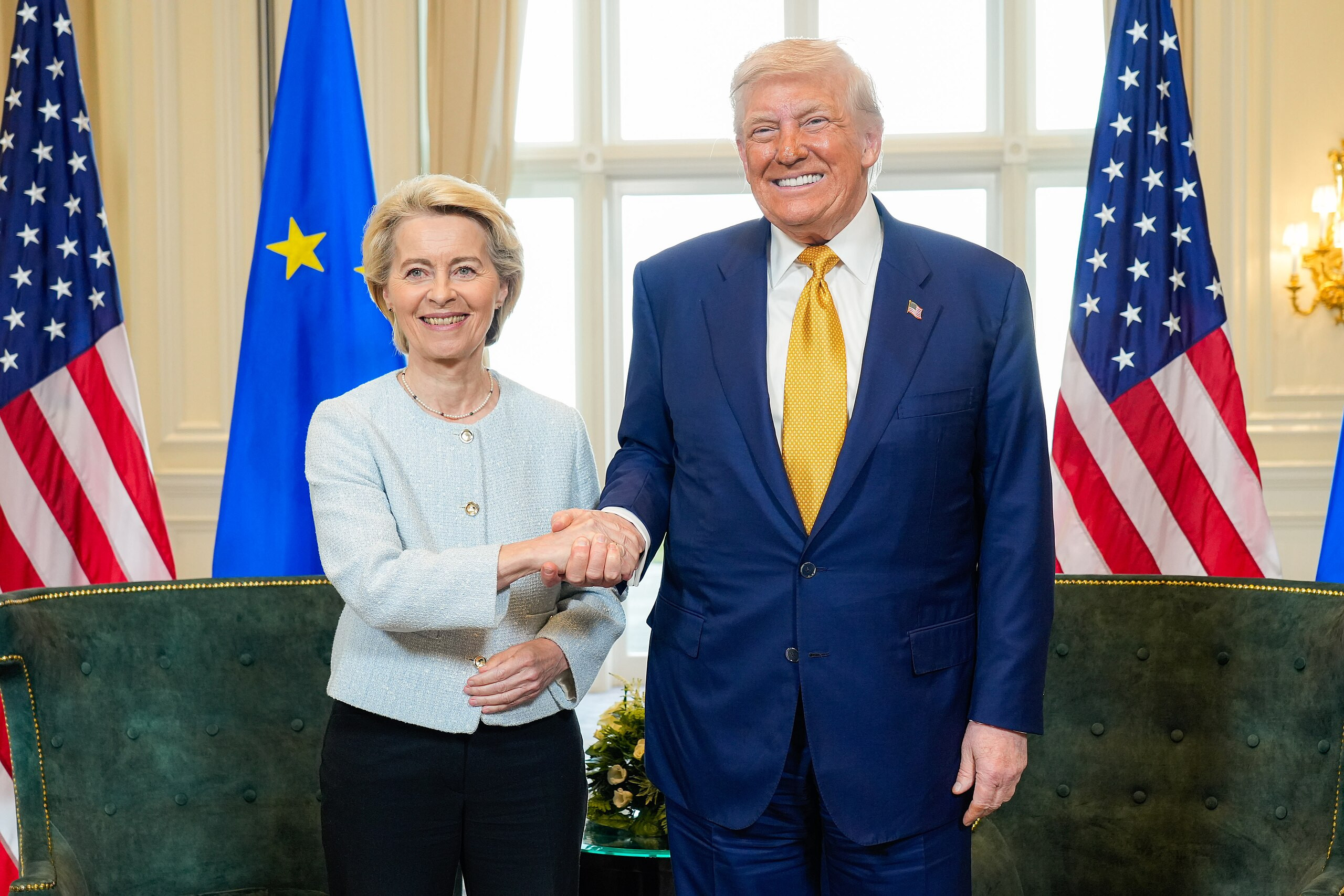 Rynki z zadowoleniem przyjęły informację o porozumieniu celnym UE-USA.