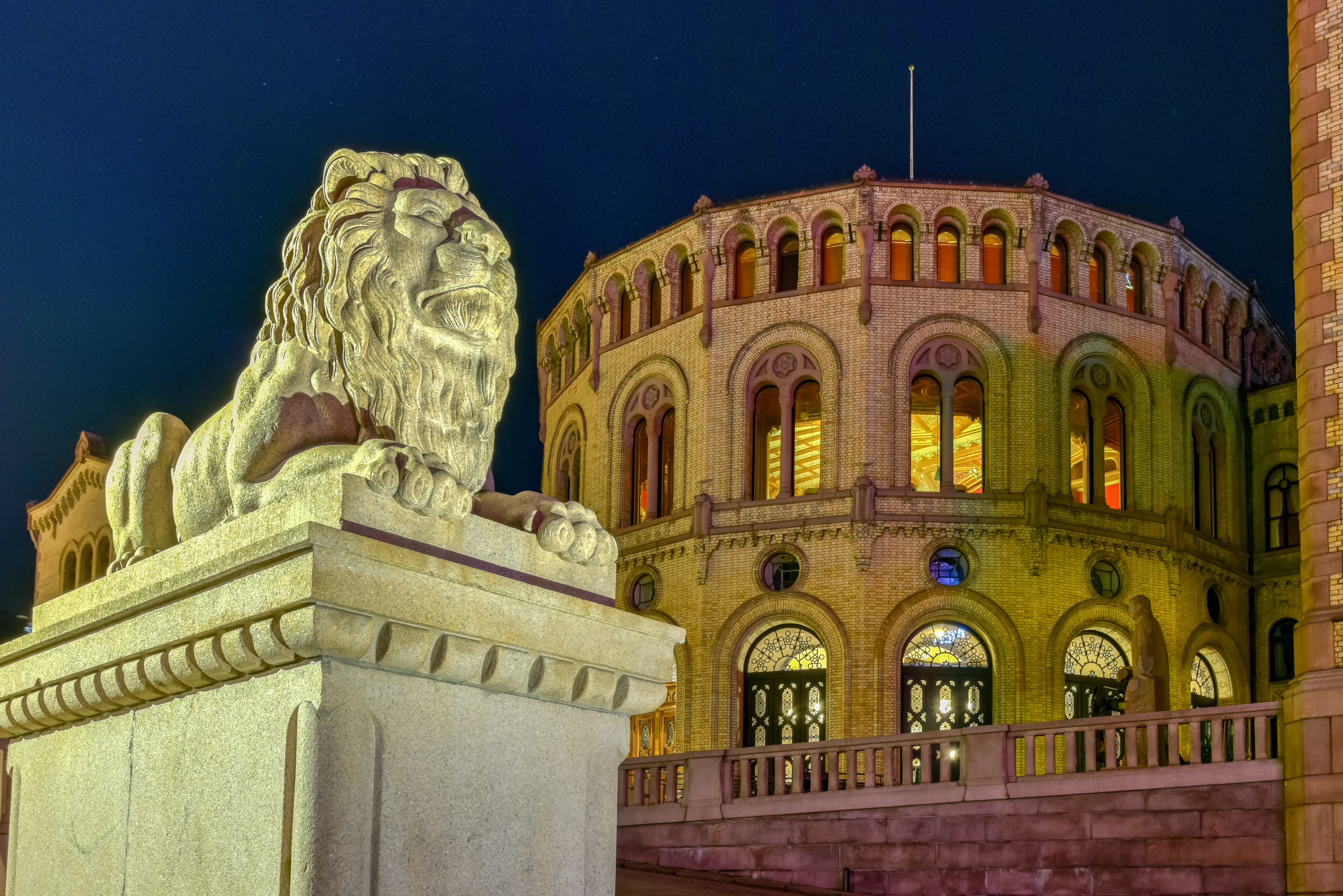 Rząd podkreśla konieczność stabilności gospodarki.