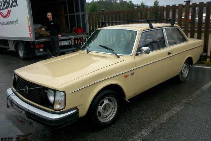 Volvo 242