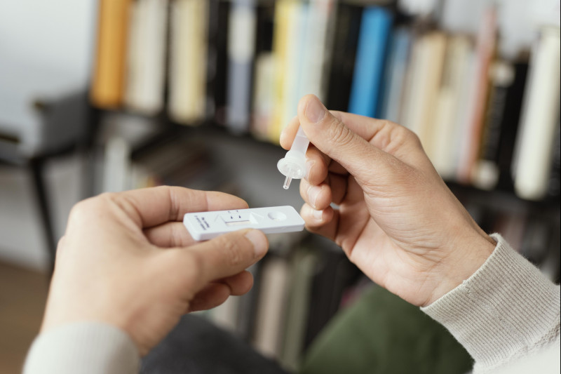 Obecnie w Norwegii wykonywanie testów na koronawirusa zaleca się osobom, które maja objawy covid-19.