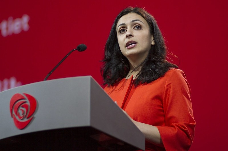 Hadia Tajik pozostanie jednak do odwołania wiceprzewodniczącą Partii Pracy. Funkcję pełni od 2015 roku.
