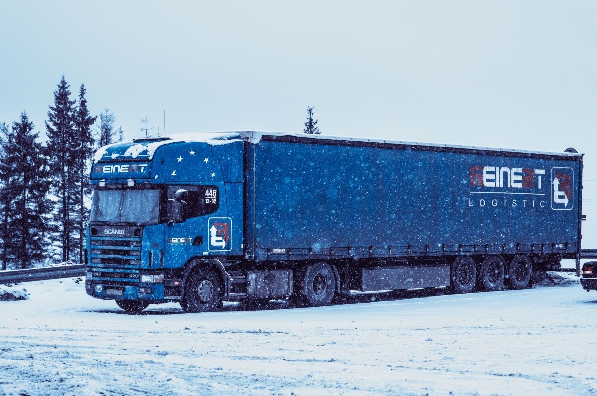 Jeśli chodzi o transport ciężki, więcej instruktorów zostanie przeszkolonych, aby branża pozyskała w najbliższych latach kierowców ciężarówek. 