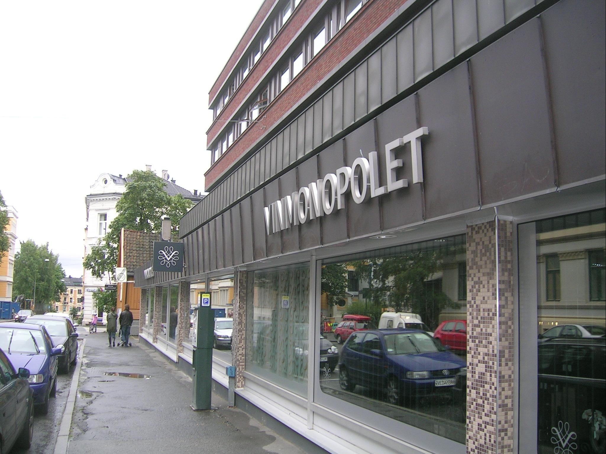 W Sylwestra większość sklepów Vinmonopolet będzie działać do godz. 15:00.