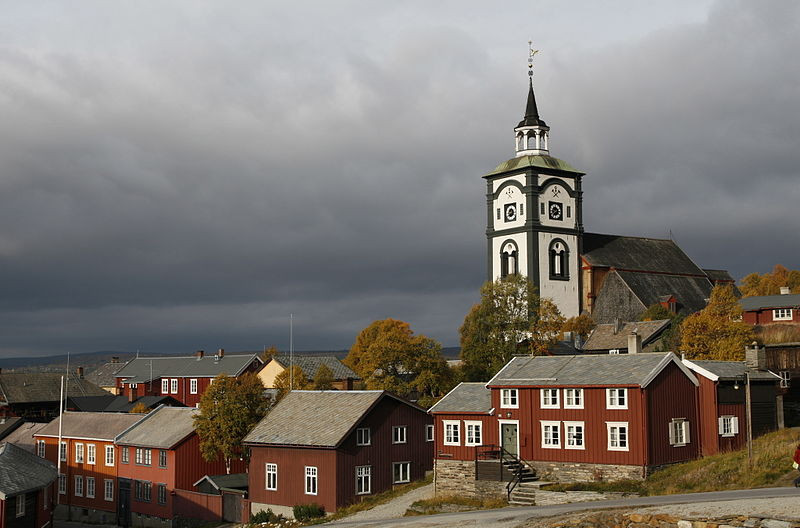 Na zdjęciu: klimatyczne miasteczko Røros.