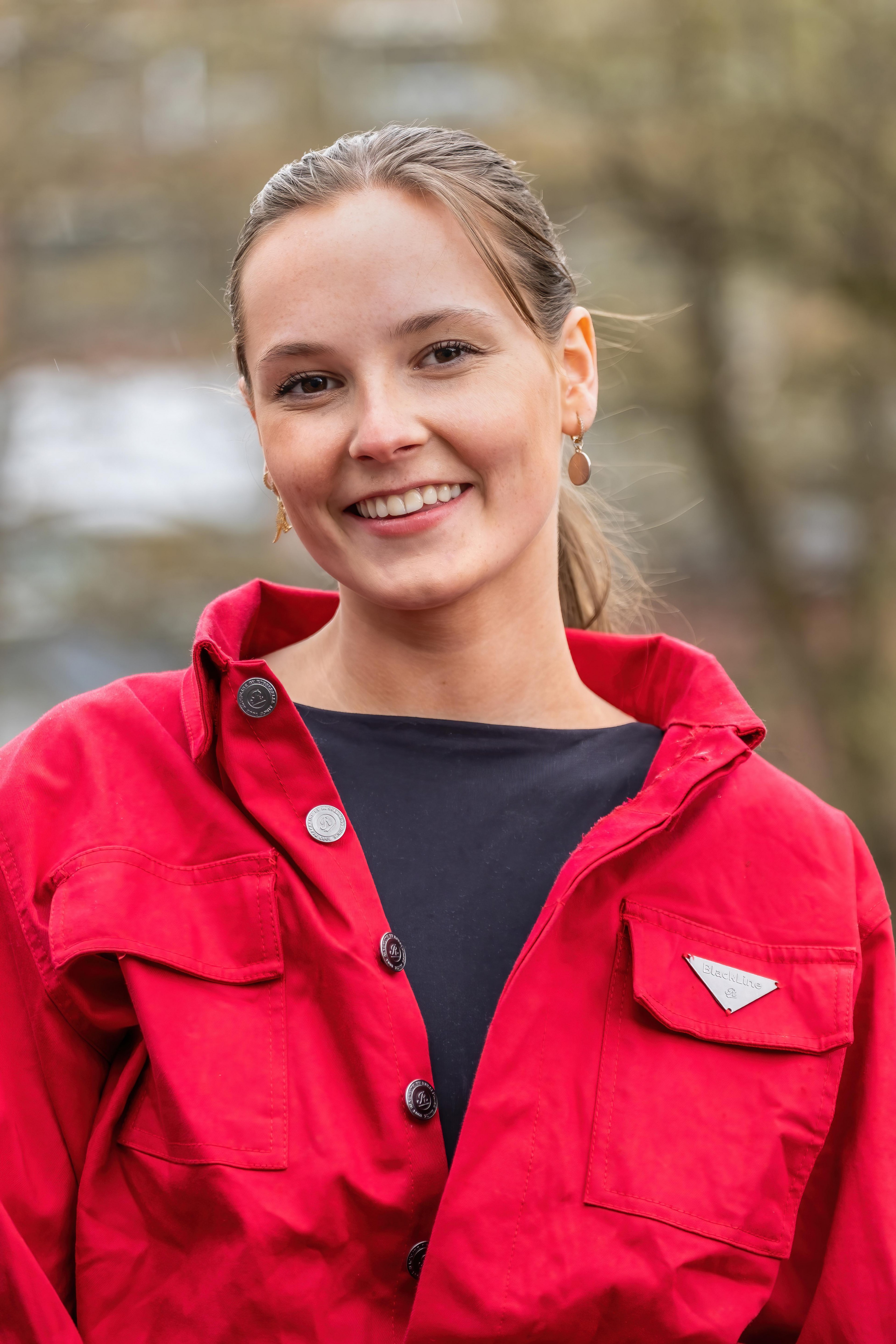 Na zdjęciu: Ingrid Aleksandra w trakcie russ, czyli świętowania zakończenia szkoły średniej w Norwegii.