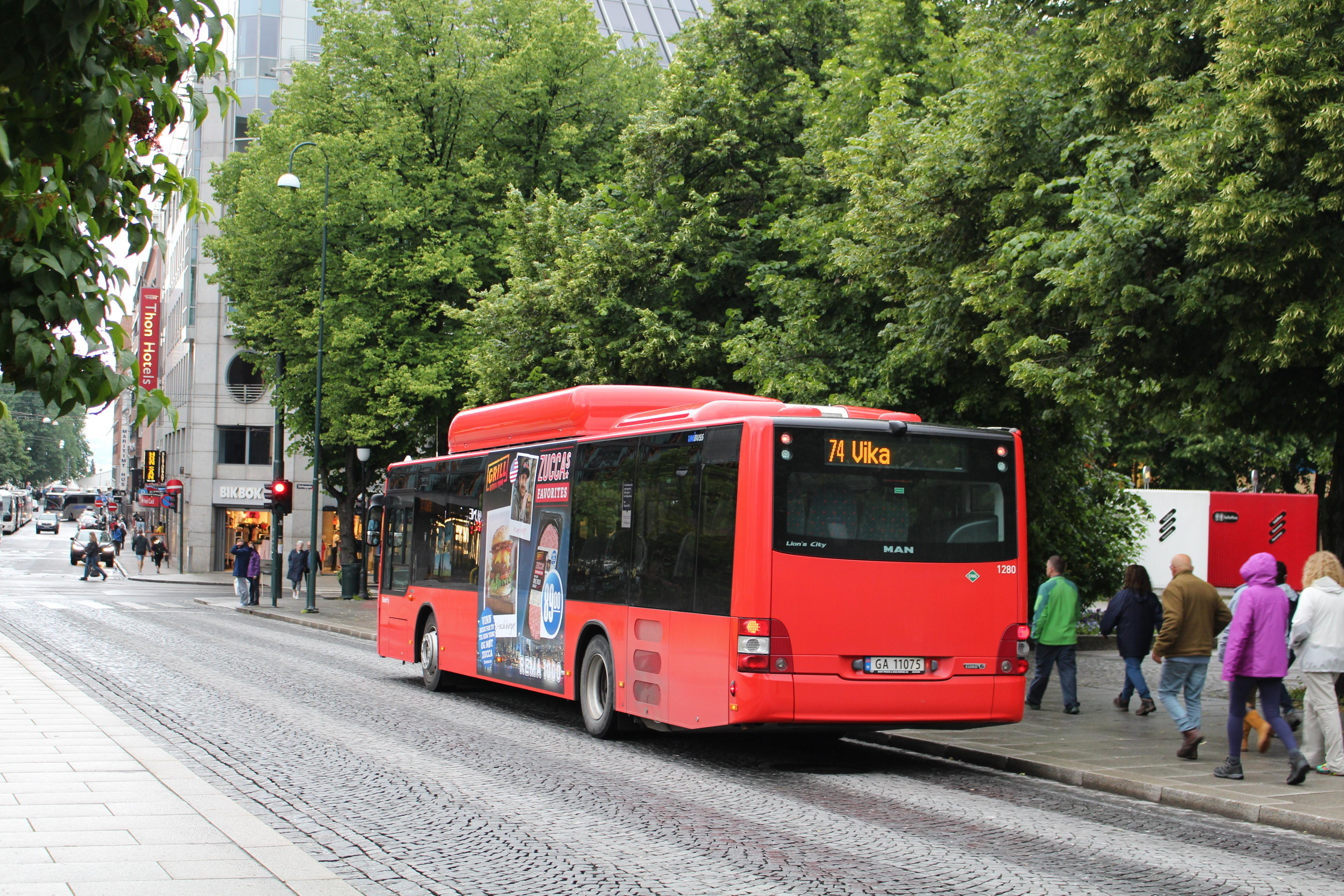 Rekompensaty i udogodnienia dotyczą także przejazdów autobusowych. 